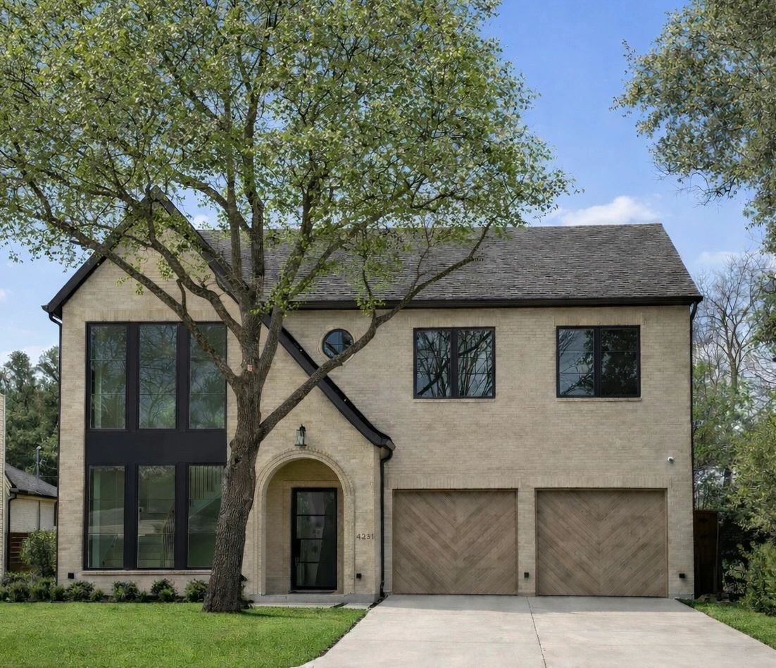Home exterior — Select Custom Home